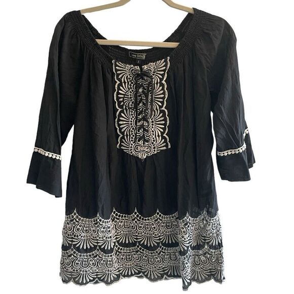 Love Stitch Black Embroidered Boho Lace Up Blouse Top Women’s Sz Small Festival - Picture 1 of 5
